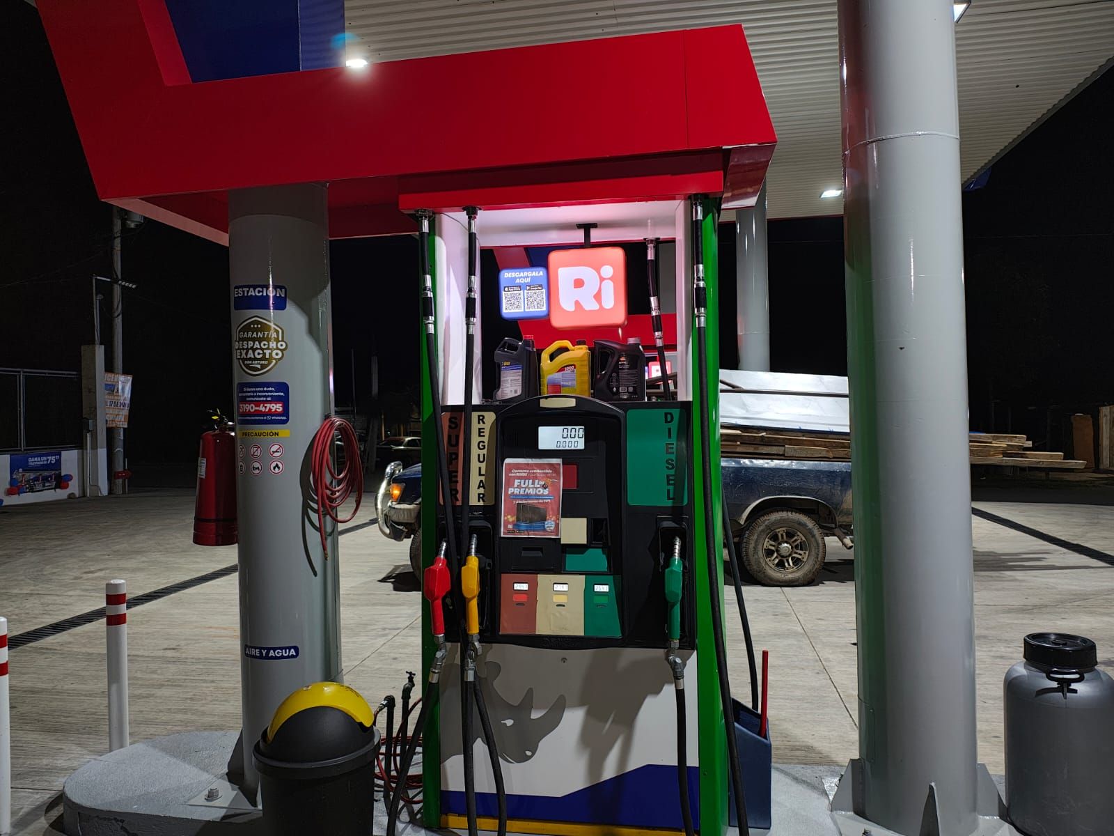 Gas Station Red Aluminum Composite Panel Canopy Project