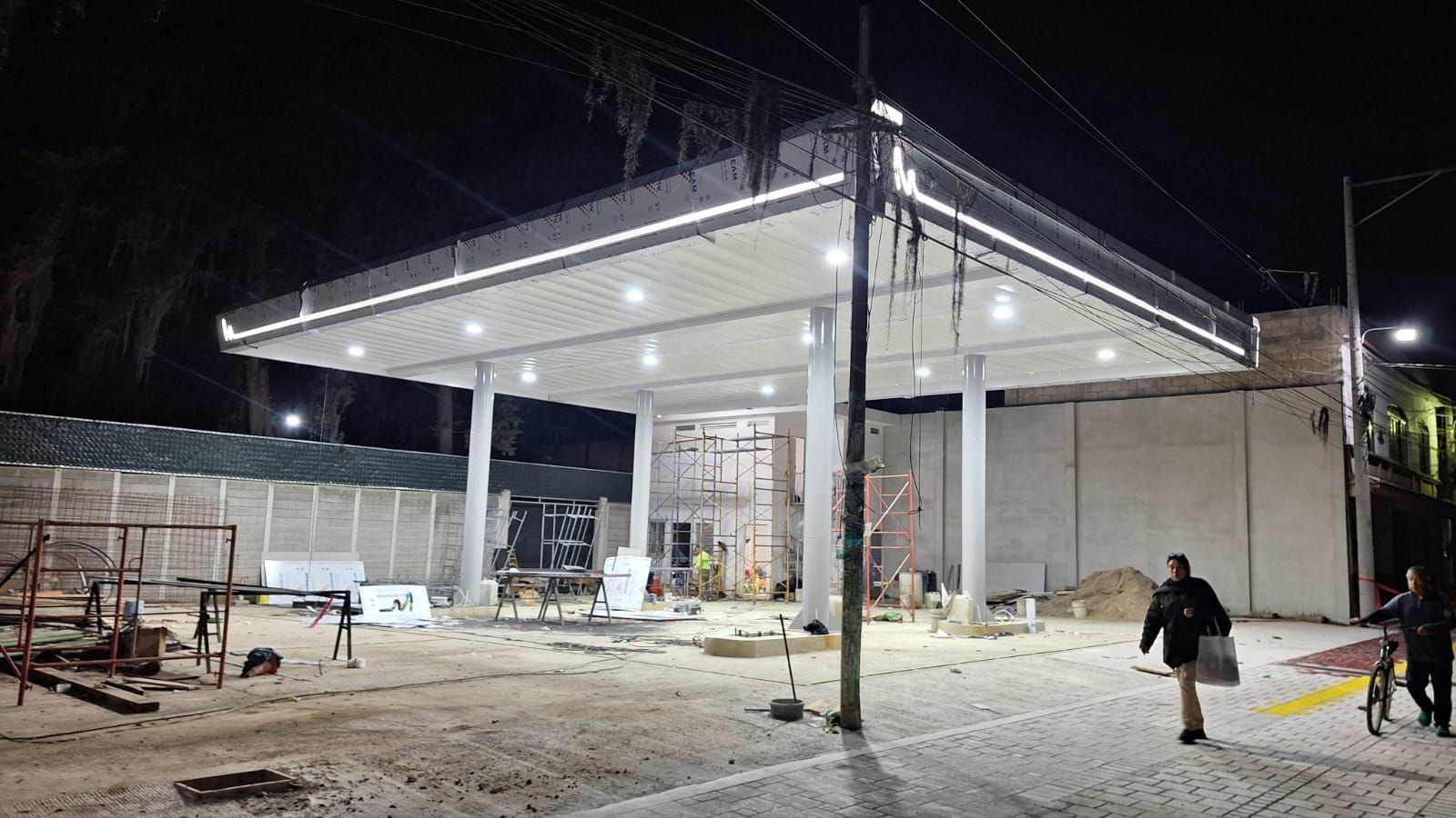 Gas Station Red Aluminum Composite Panel Canopy Project