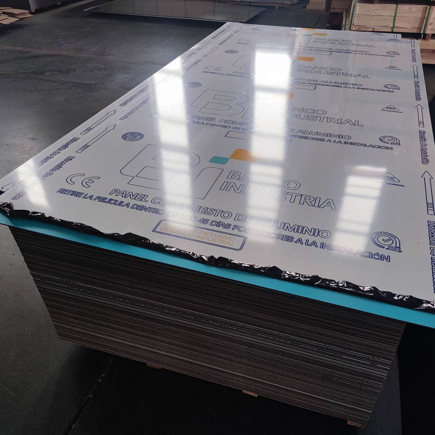 BI BANK Custom Blue Aluminum Composite Panel Facade Project